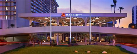 hotel near airport terminal 3|Hotel in Los Angeles .